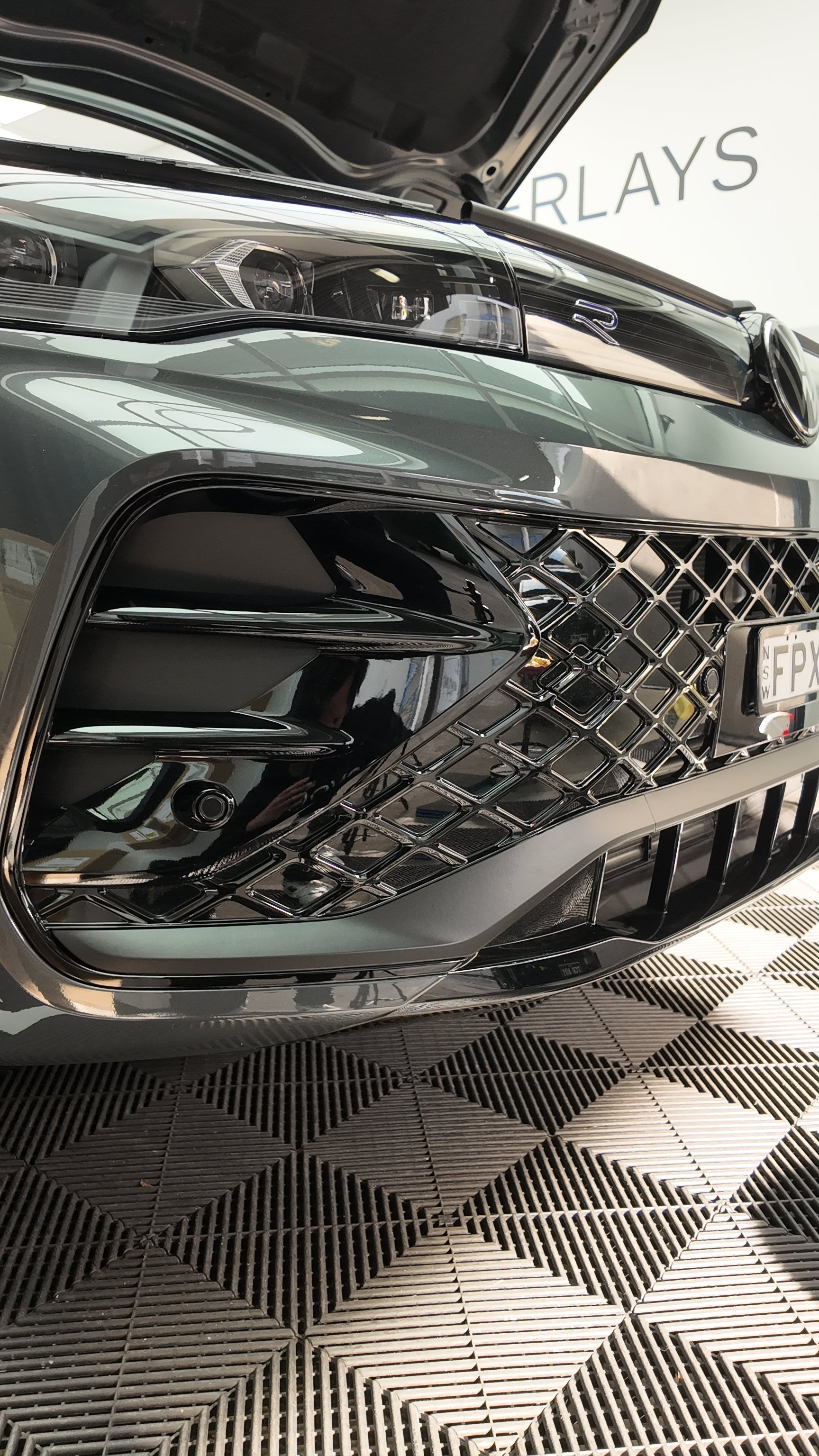 Volkswagen Tiguan Front Chrome Delete