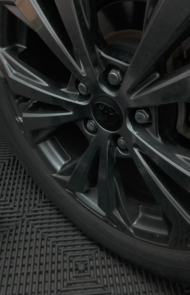 Toyota Rav 4 Wheel Centre Cap Overlay