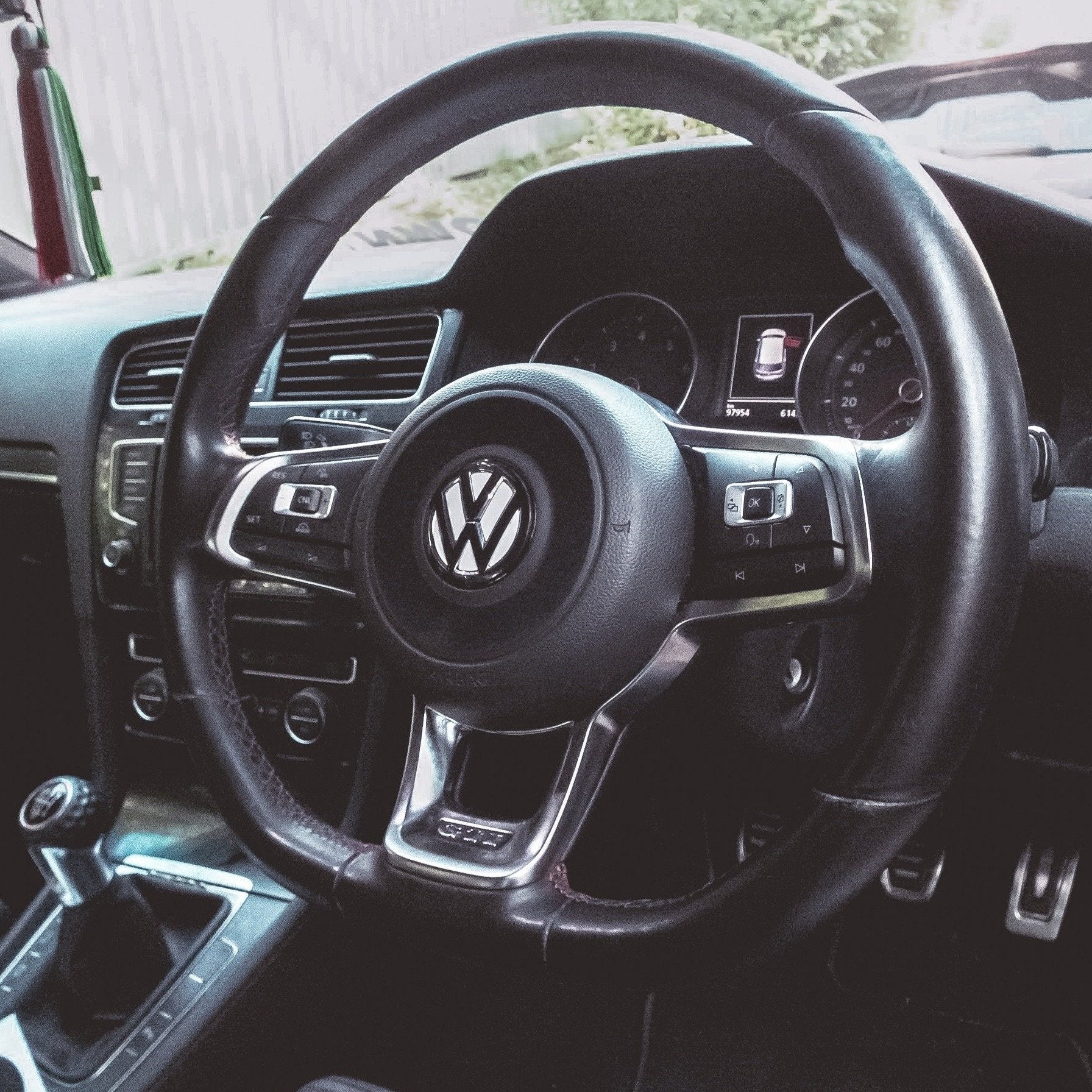 Volkswagen Golf Mk7 & 7.5 Steering Wheel Badge Overlay