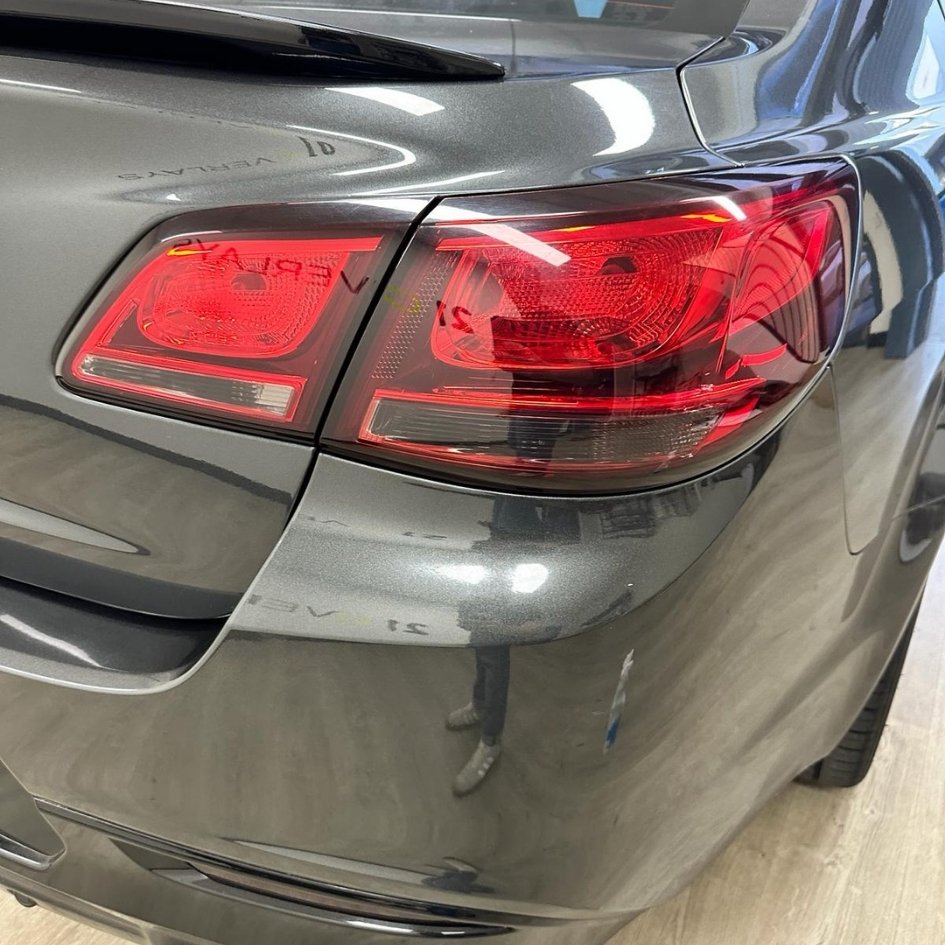 Holden Commodore VF Partial Tail Light Overlay