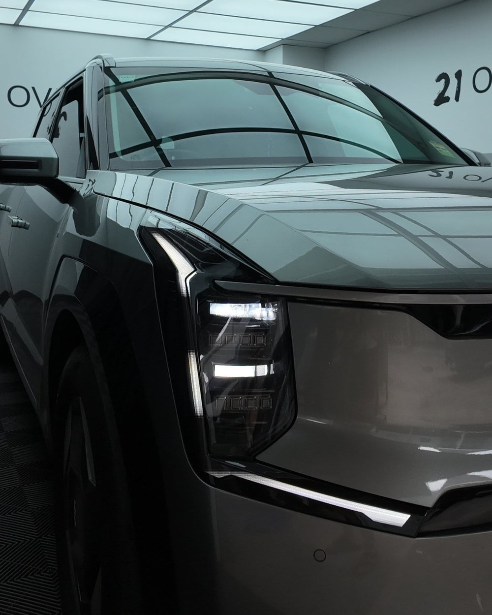 Kia EV9 Daytime Running Light/Headlight Overlay 2023+
