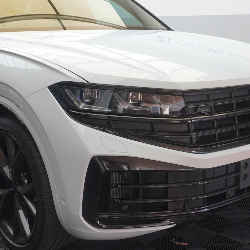 Volkswagen Touareg Daytime Running Light Overlay 2024+