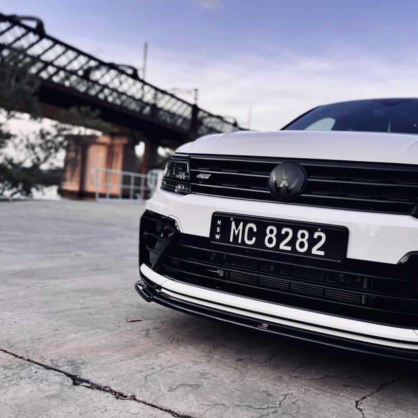 Volkswagen Tiguan Mk2 Fog Light Overlay 2016-2021