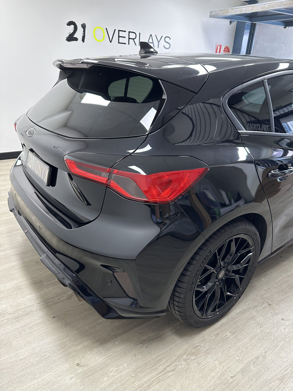 Ford Focus Mk4/4.5 Partial Tail Light Overlay 2018-2023
