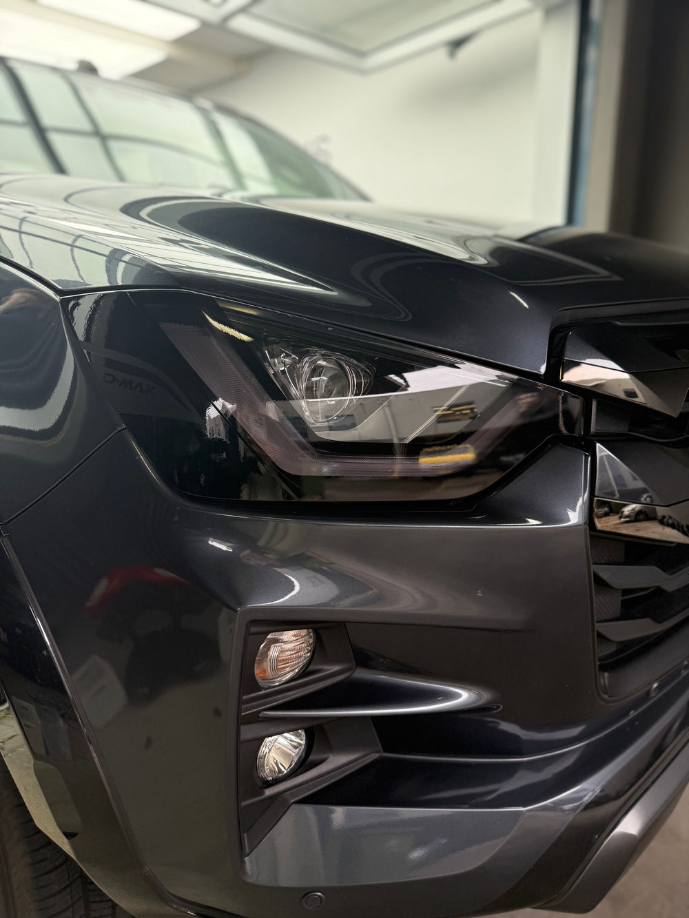 Isuzu D-MAX Daytime Running Light Overlay 2021-2023