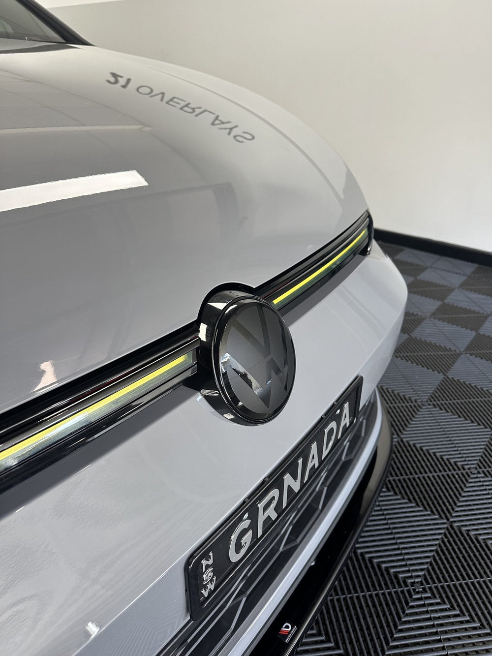 Volkswagen Golf MK8 Badge Overlay (Radar) 2021+