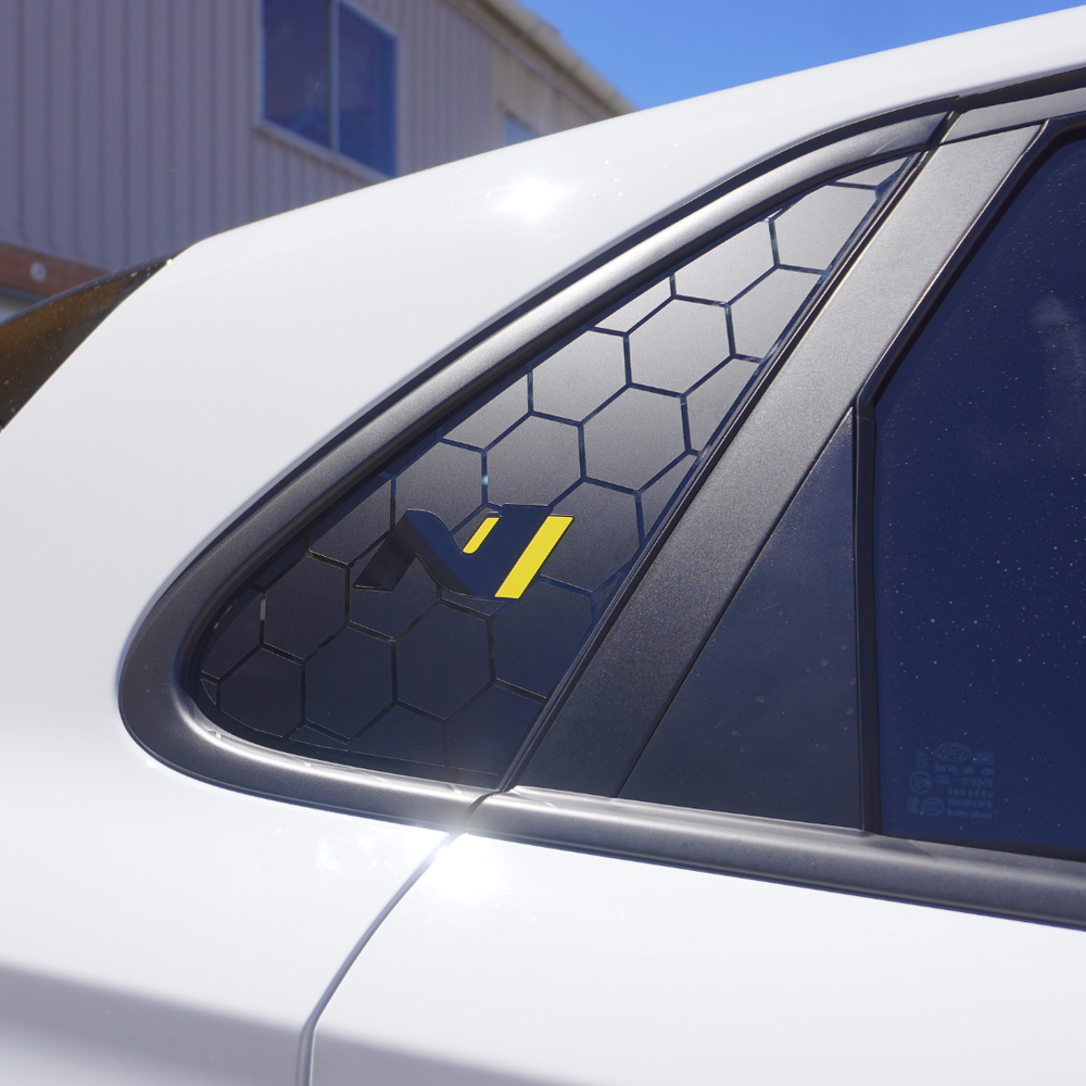 I30 Hatchback Honeycomb Window Decal