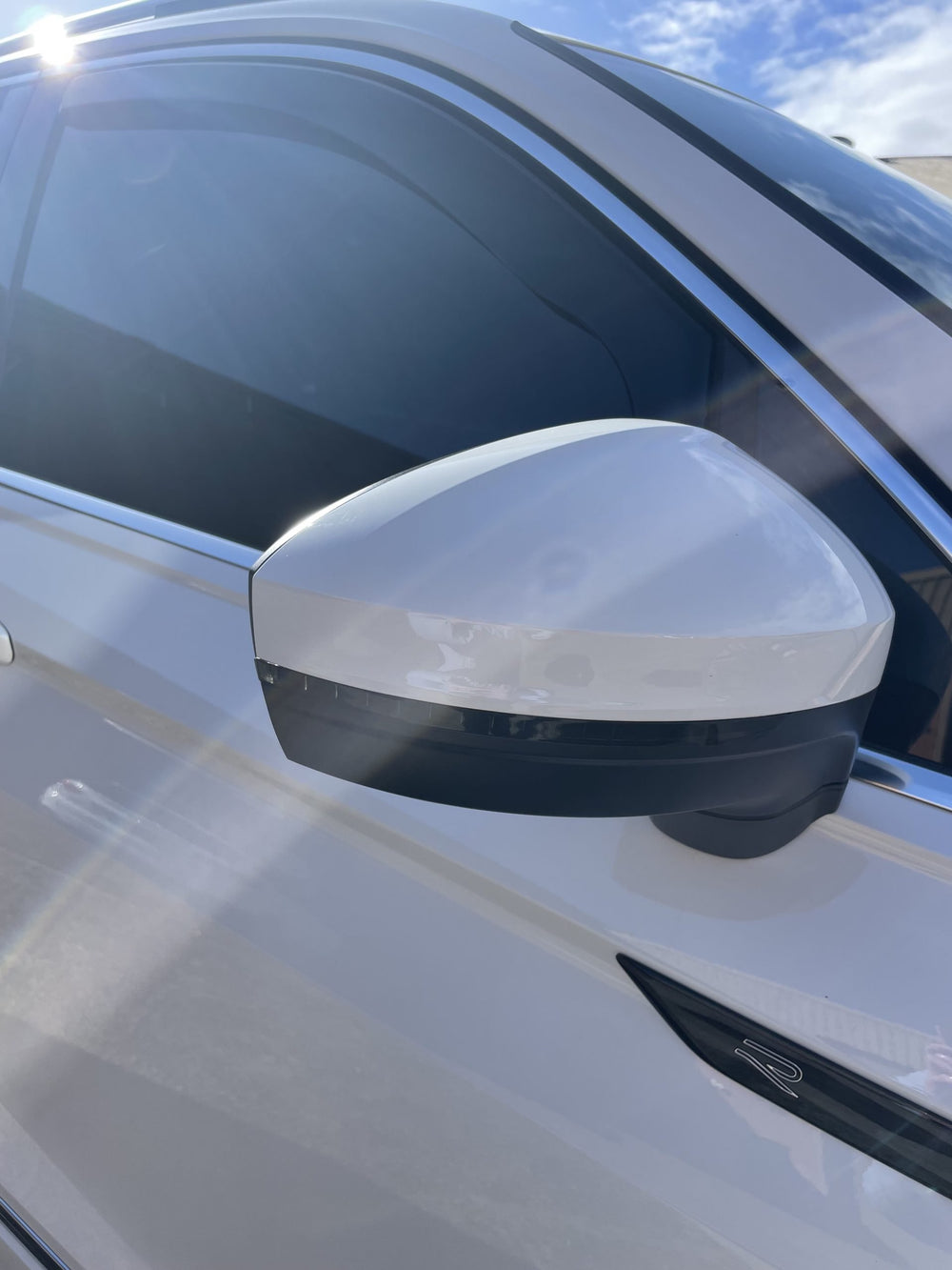 Volkswagen Tiguan Mk2.5 Mirror Indicator Overlay 2022-2024