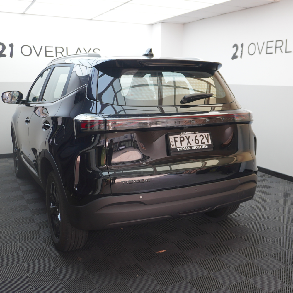 Chery Tiggo 4 Rear Reflector Overlay 2025+