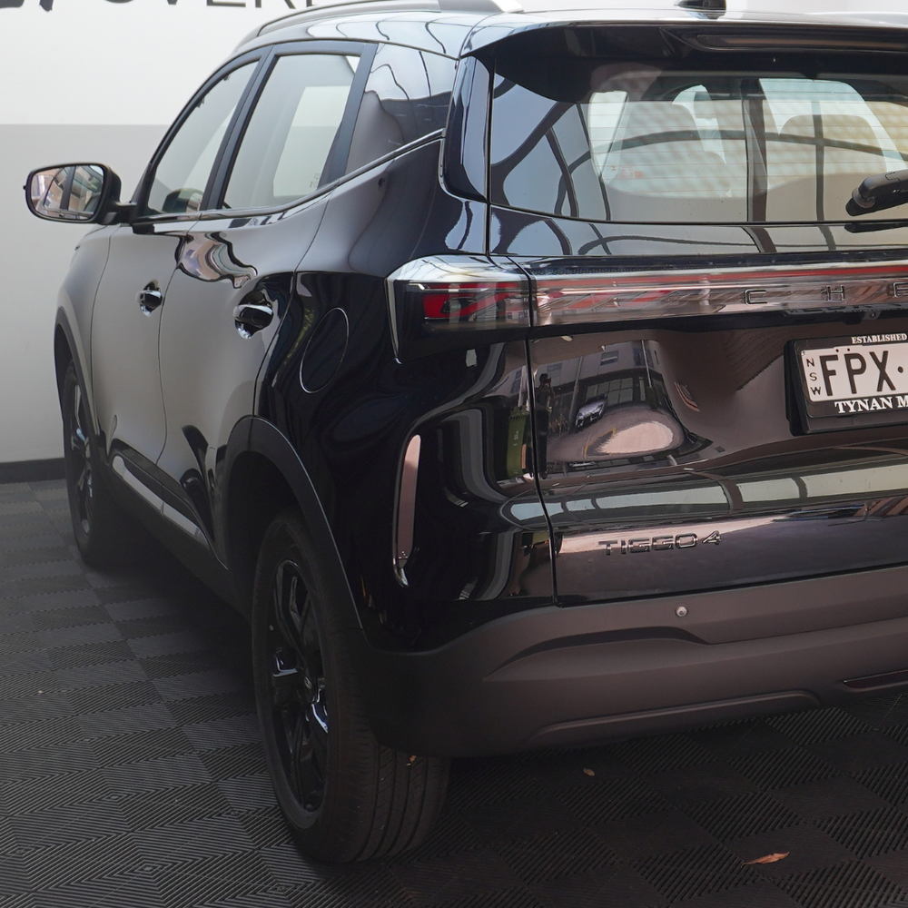 Chery Tiggo 4 Rear Reflector Overlay 2025+