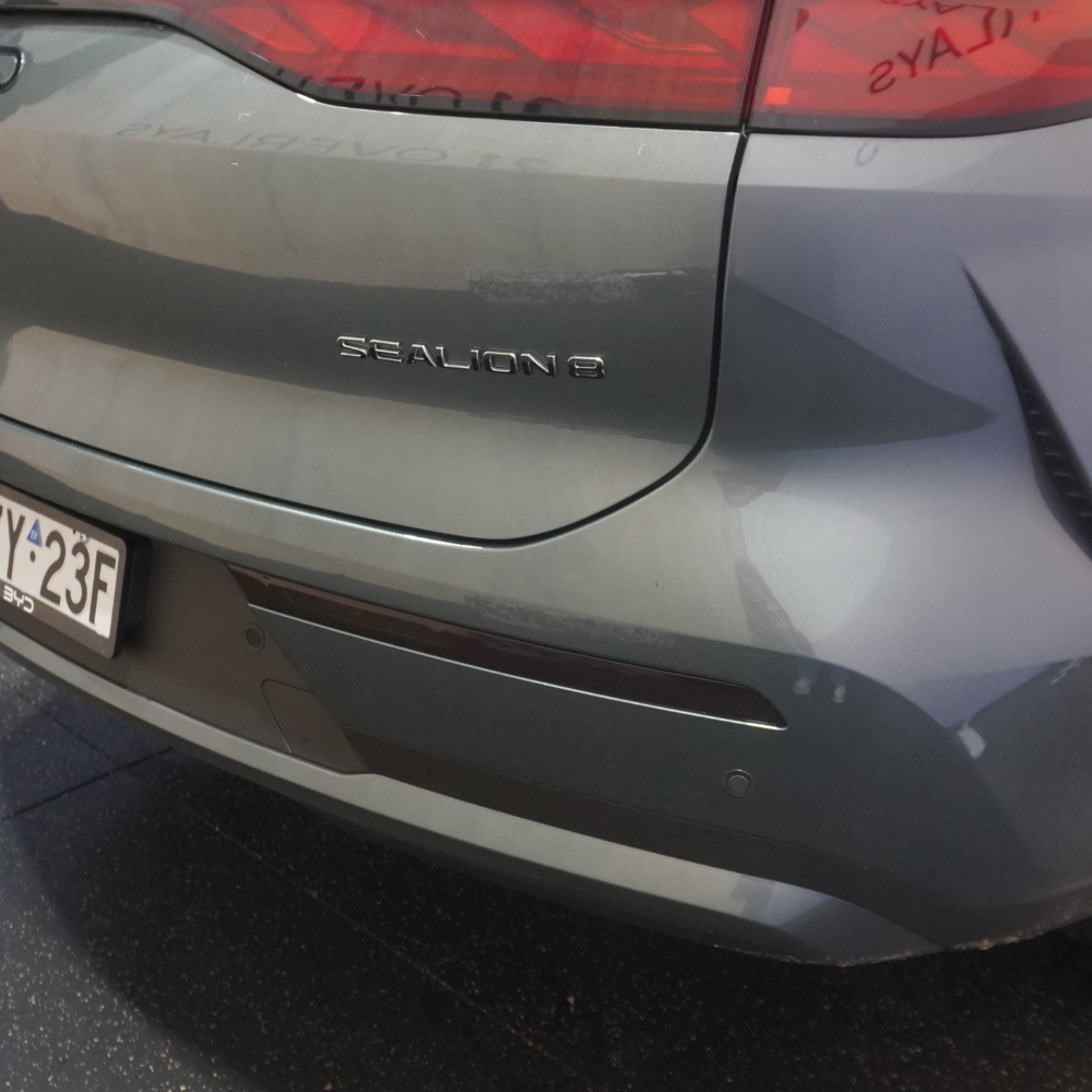 BYD Sealion 8 Rear Reflector Overlays 2026+