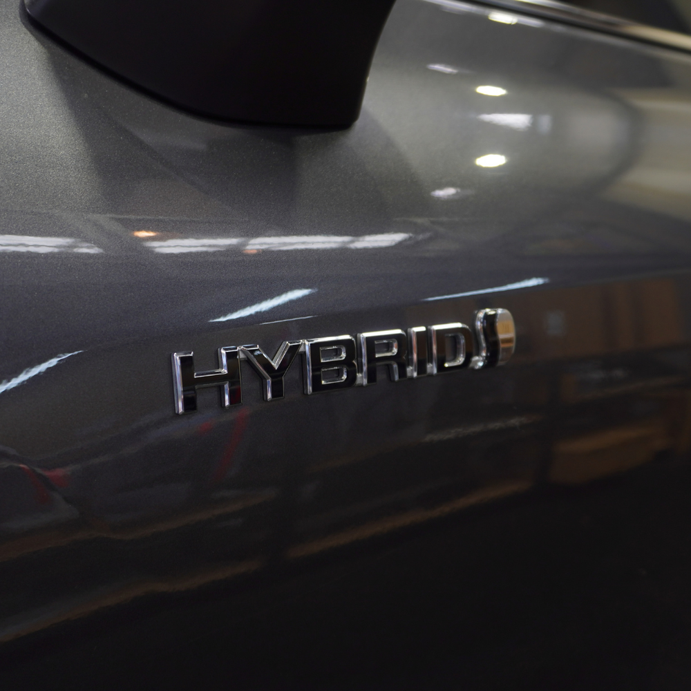 Toyota Kluger Side "HYBRID" Lettering Overlay 2024+