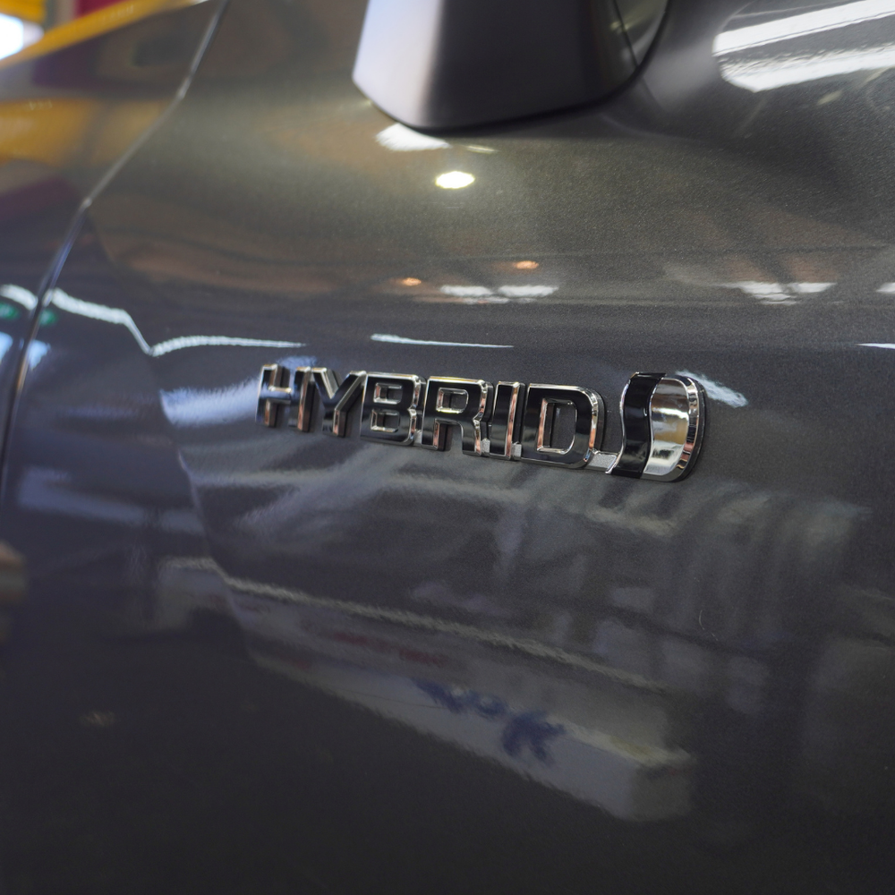 Toyota Kluger Side "HYBRID" Lettering Overlay 2024+