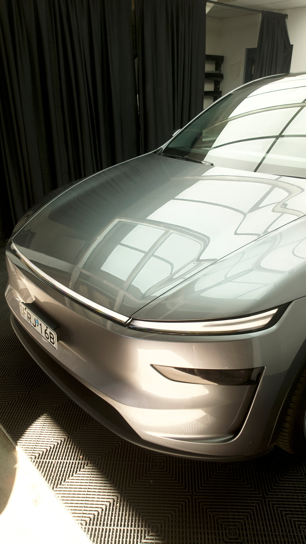 Tesla Model Y Daytime Running Light Overlay 2024+