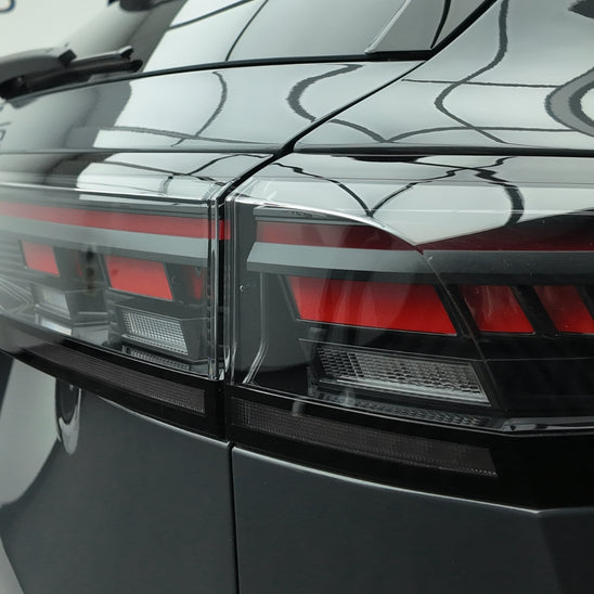 Volkswagen Tiguan Mk3 Partial Tail Light Overlay 2025+