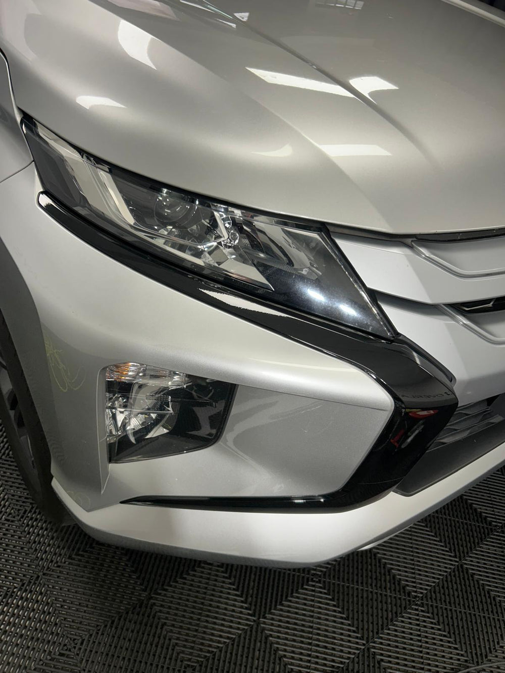 Mitsubishi Triton Front Bumper Accent Blackout Kit 2019-2023