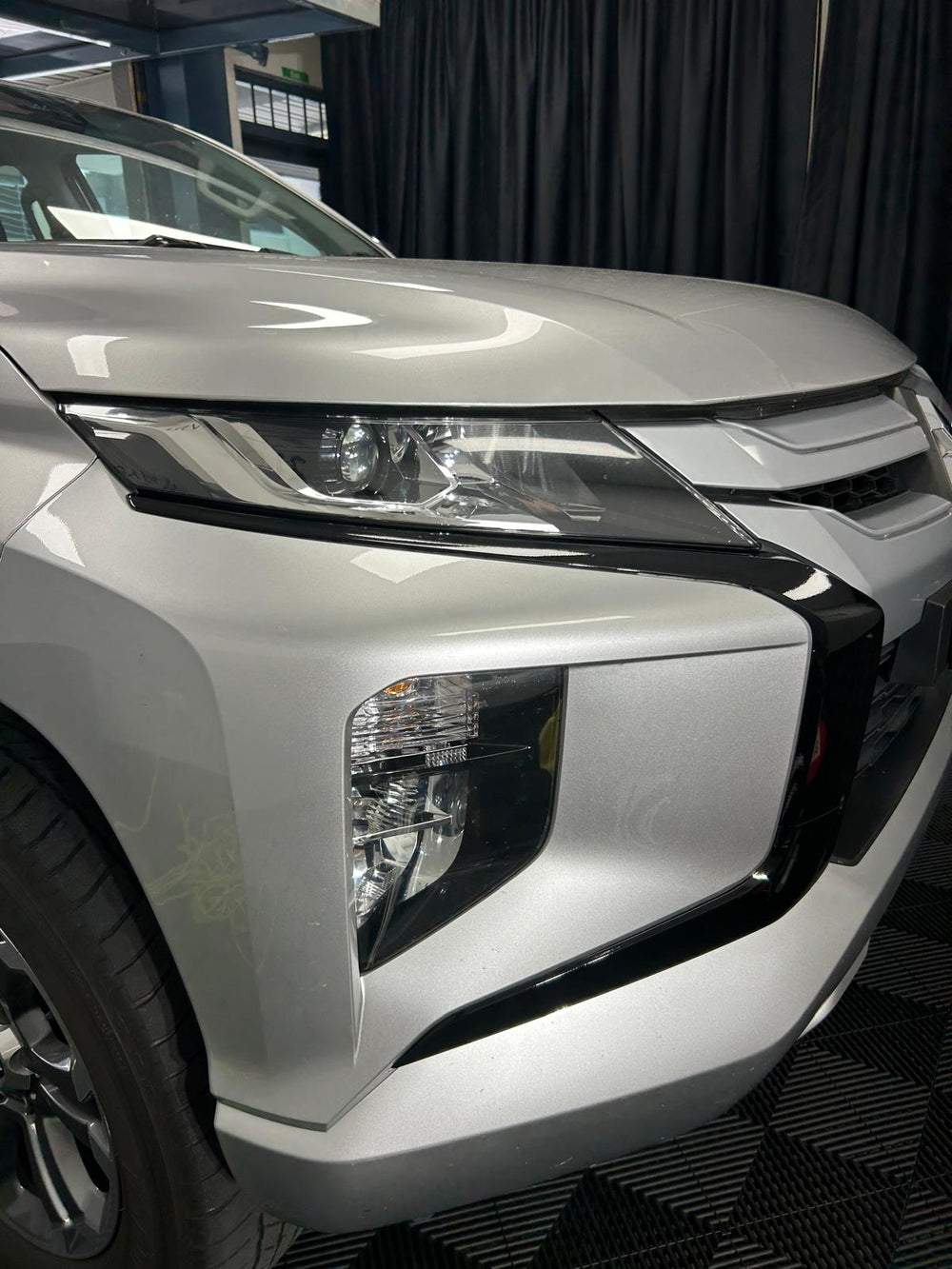 Mitsubishi Triton Front Bumper Accent Blackout Kit 2019-2023