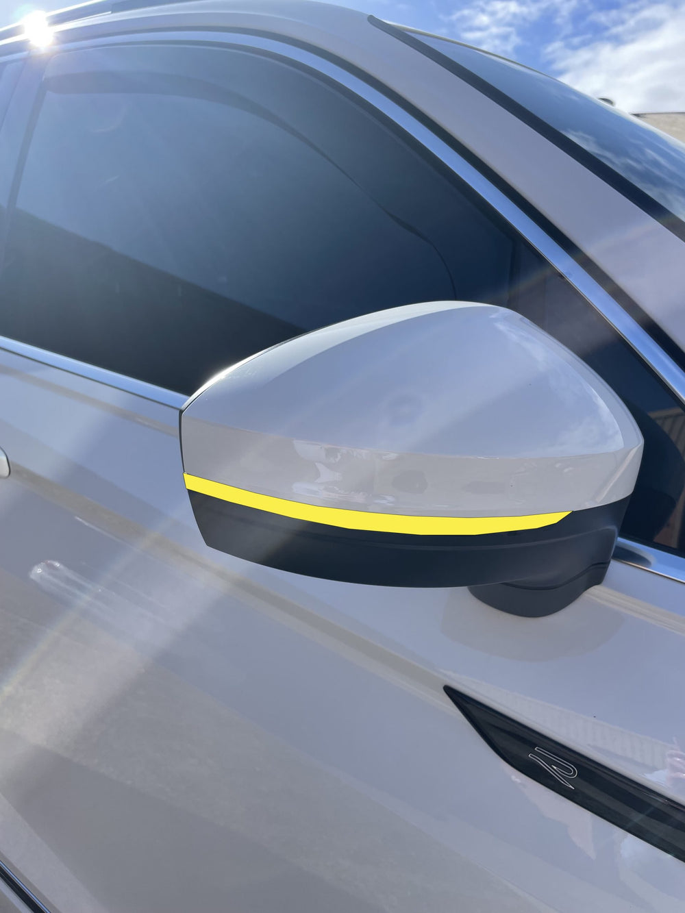 Volkswagen Tiguan Mk2.5 Mirror Indicator Overlay 2022-2024