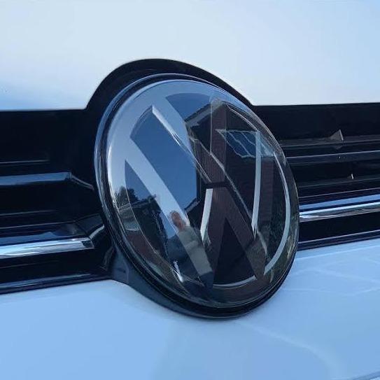 Volkswagen Golf MK7.5 Badge Tint Overlay (Radar)