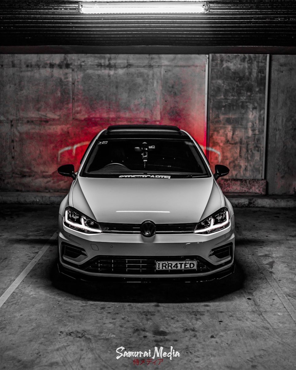 Volkswagen Golf MK7.5 Badge Overlay (Radar)